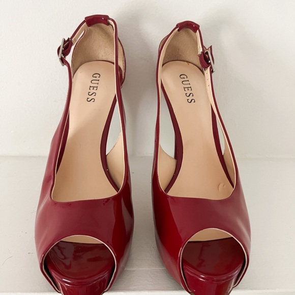 Guess Women’s Platform heel - Picture 4 of 5